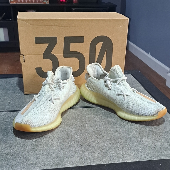 Yeezy Adidas Sneakers - Picture 3 of 10